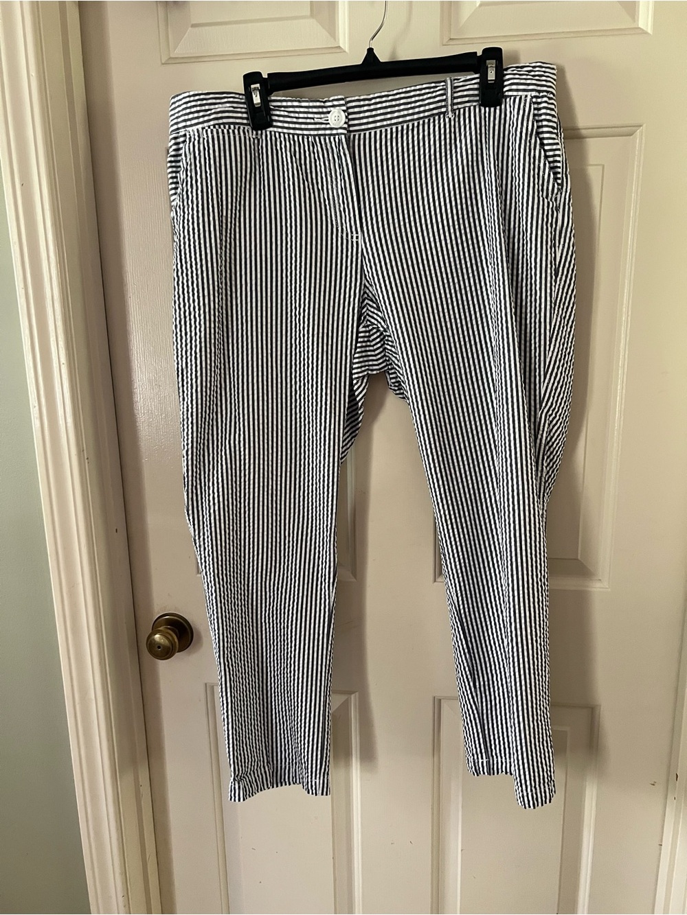 Crown & Ivy Women’s Gray & White Striped Pants